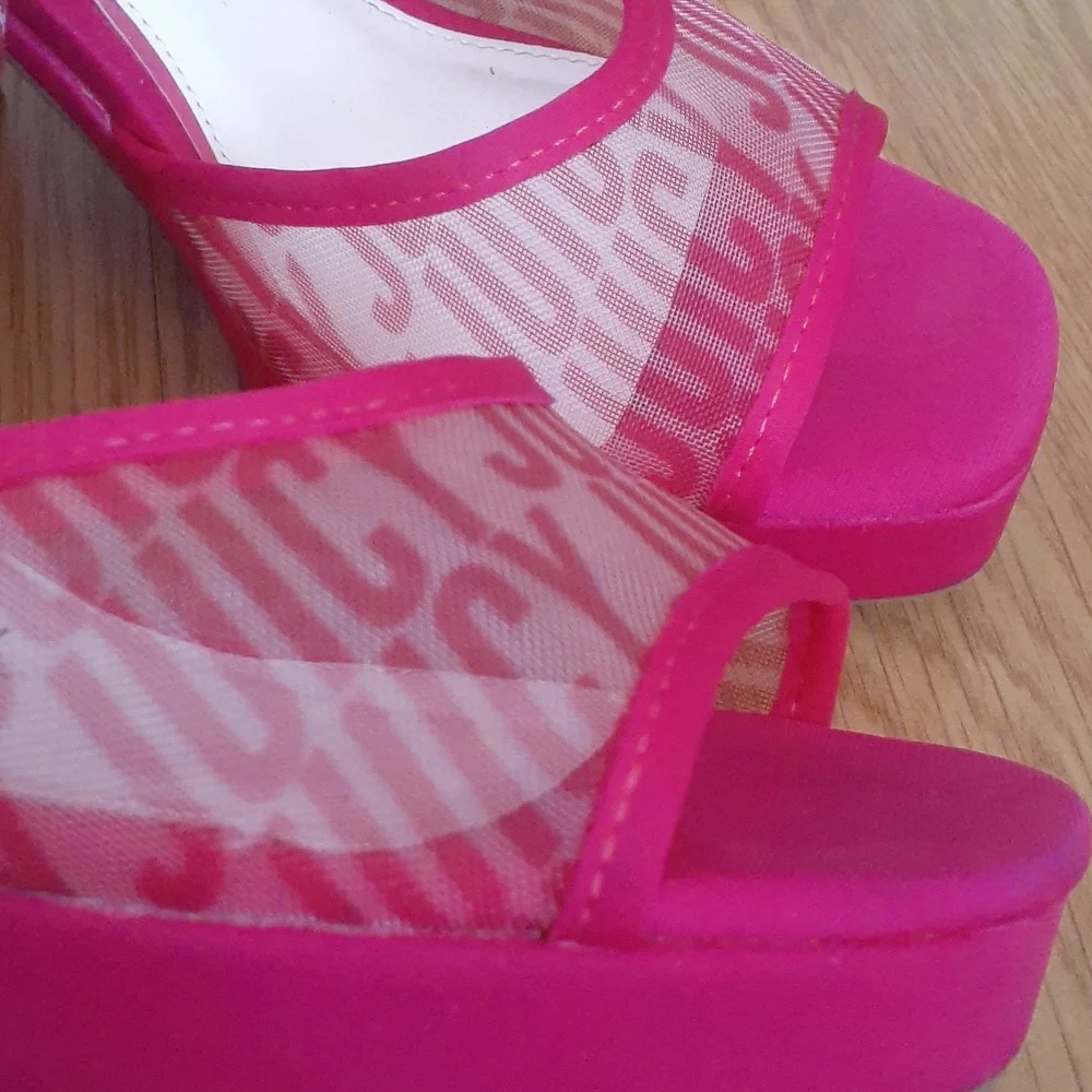 Juicy Couture hot pink platform heel size 9 EUC